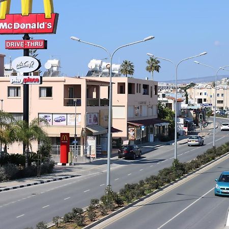 Kings Annex Aparthotel Paphos ภายนอก รูปภาพ