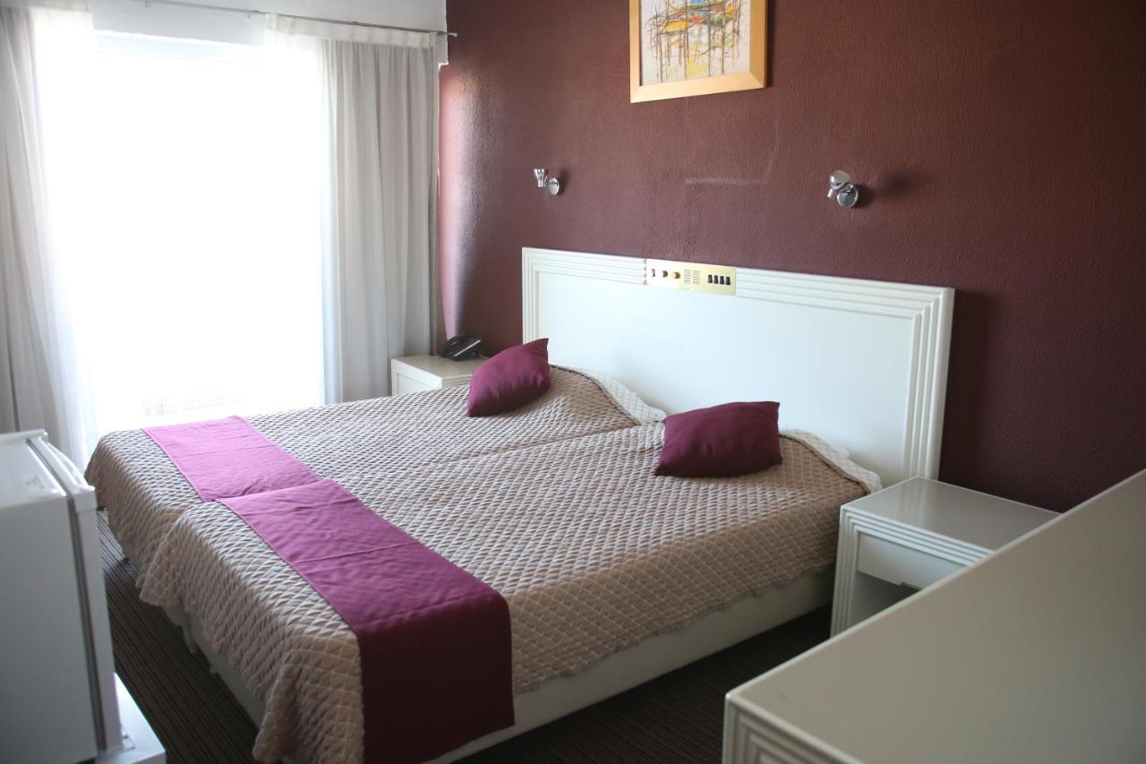 Kings Annex Aparthotel Paphos ภายนอก รูปภาพ