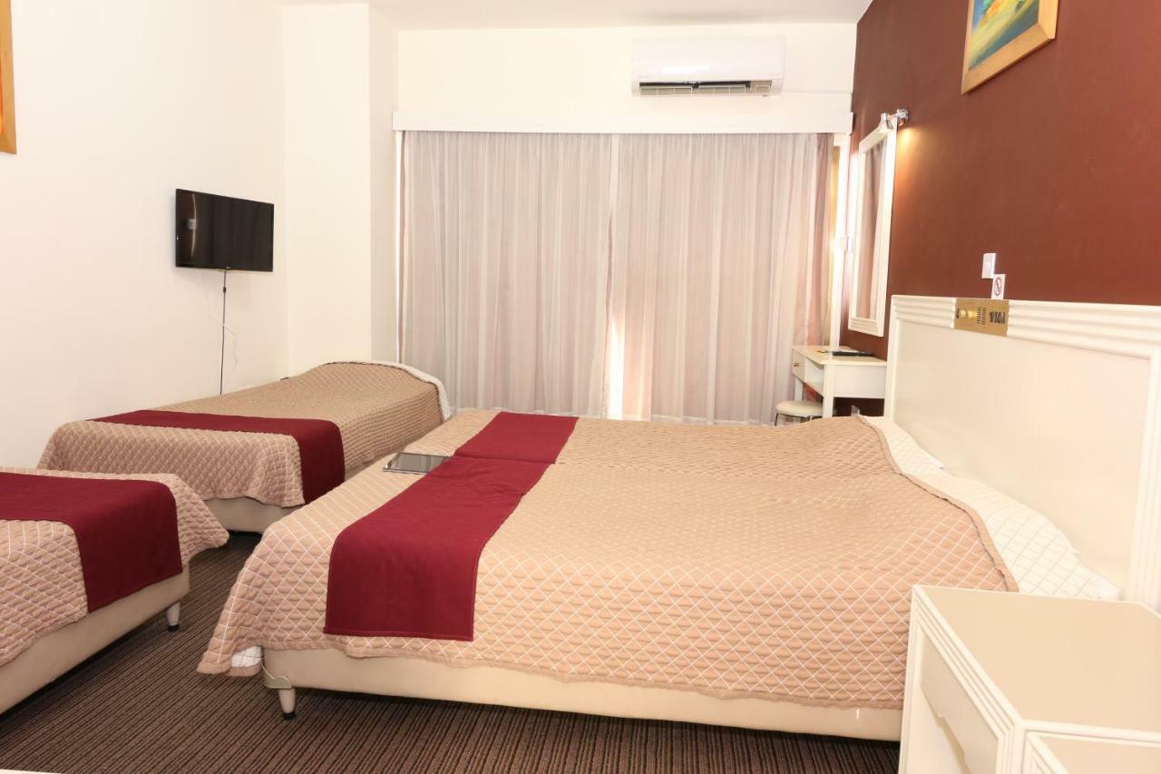 Kings Annex Aparthotel Paphos ภายนอก รูปภาพ